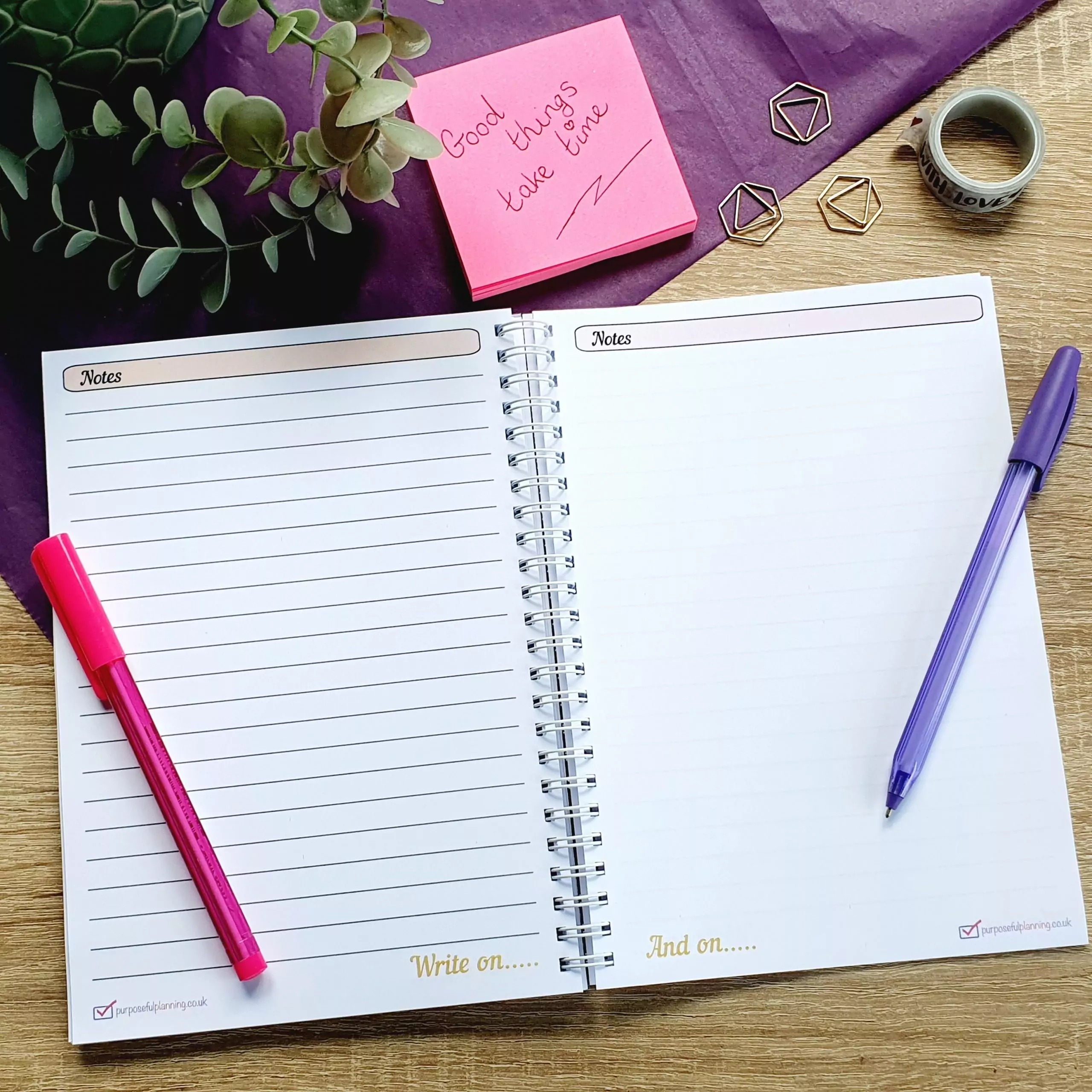 Lined notes page for lists, journaling or reminders in A5 planner. Blank notes page for doodles, sketches or creative ideas in personalised planner.